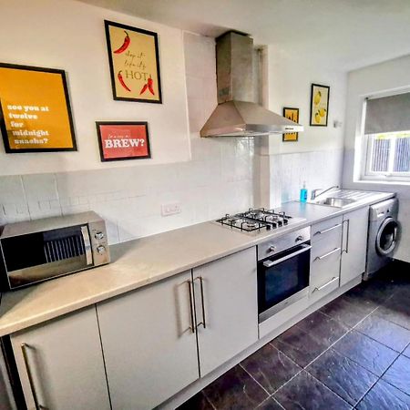 No 7 - Bright, Spacious 3 Bed Home With Parking & Wifi Huyton Exterior foto
