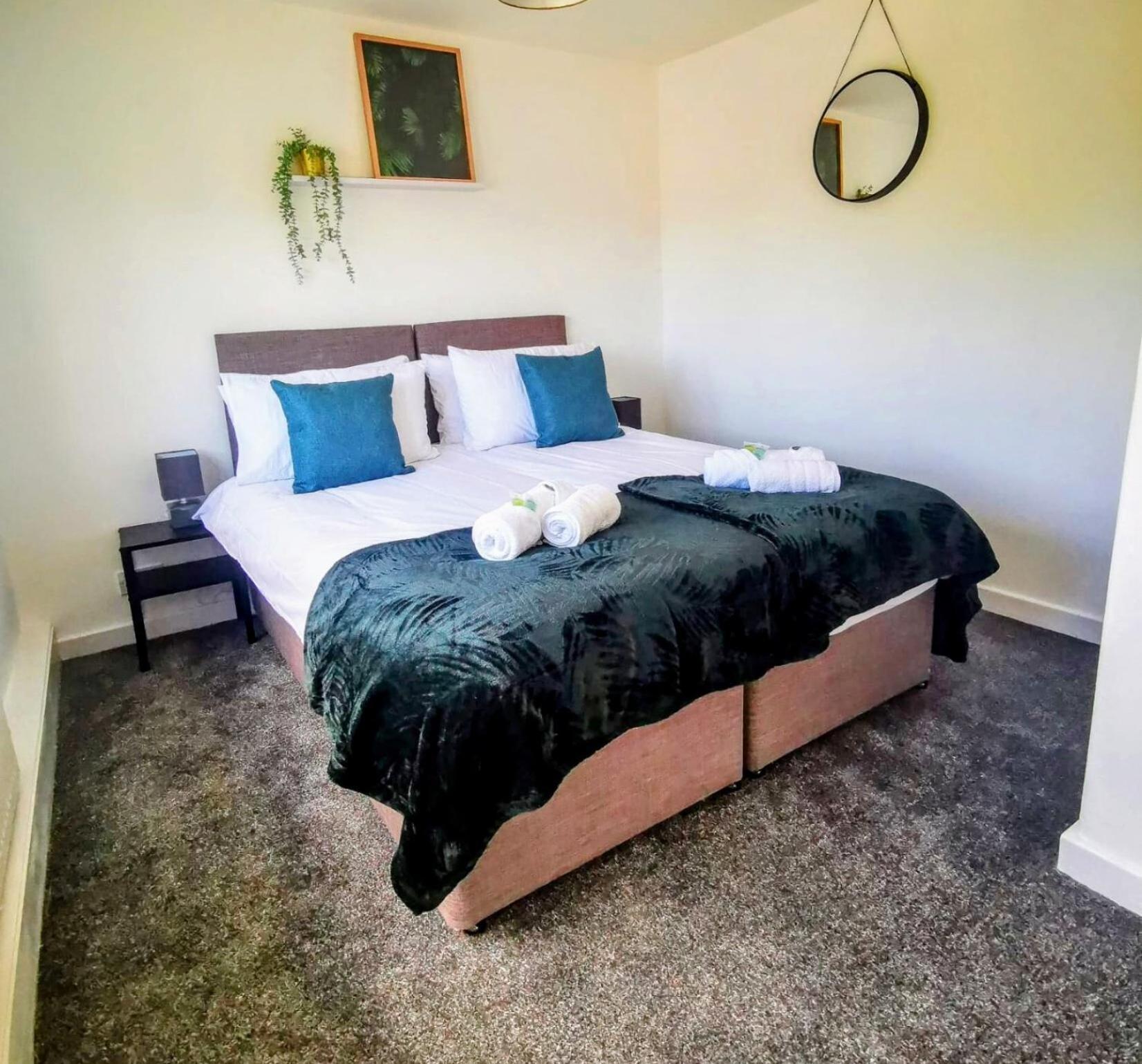 No 7 - Bright, Spacious 3 Bed Home With Parking & Wifi Huyton Exterior foto