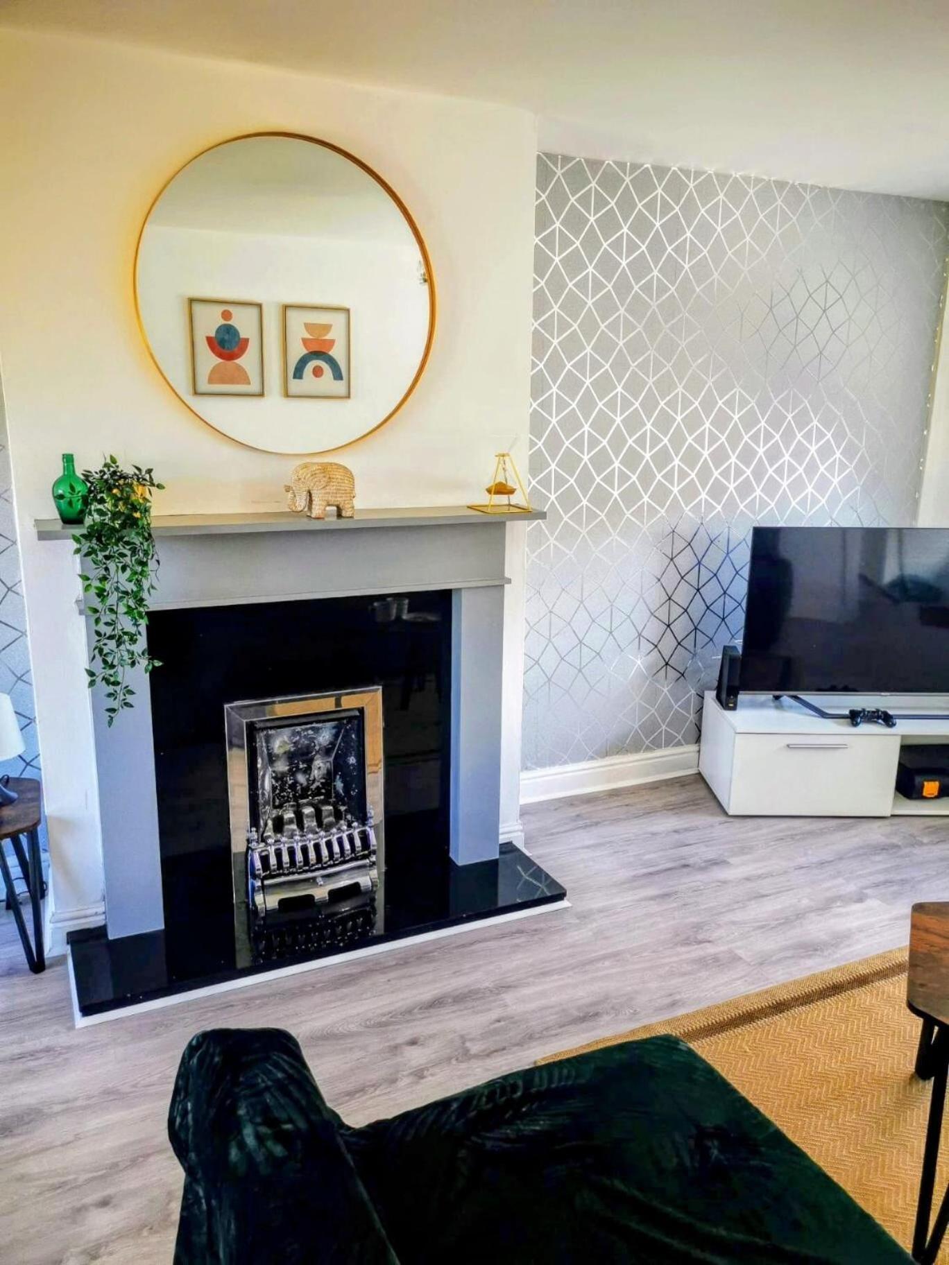 No 7 - Bright, Spacious 3 Bed Home With Parking & Wifi Huyton Exterior foto