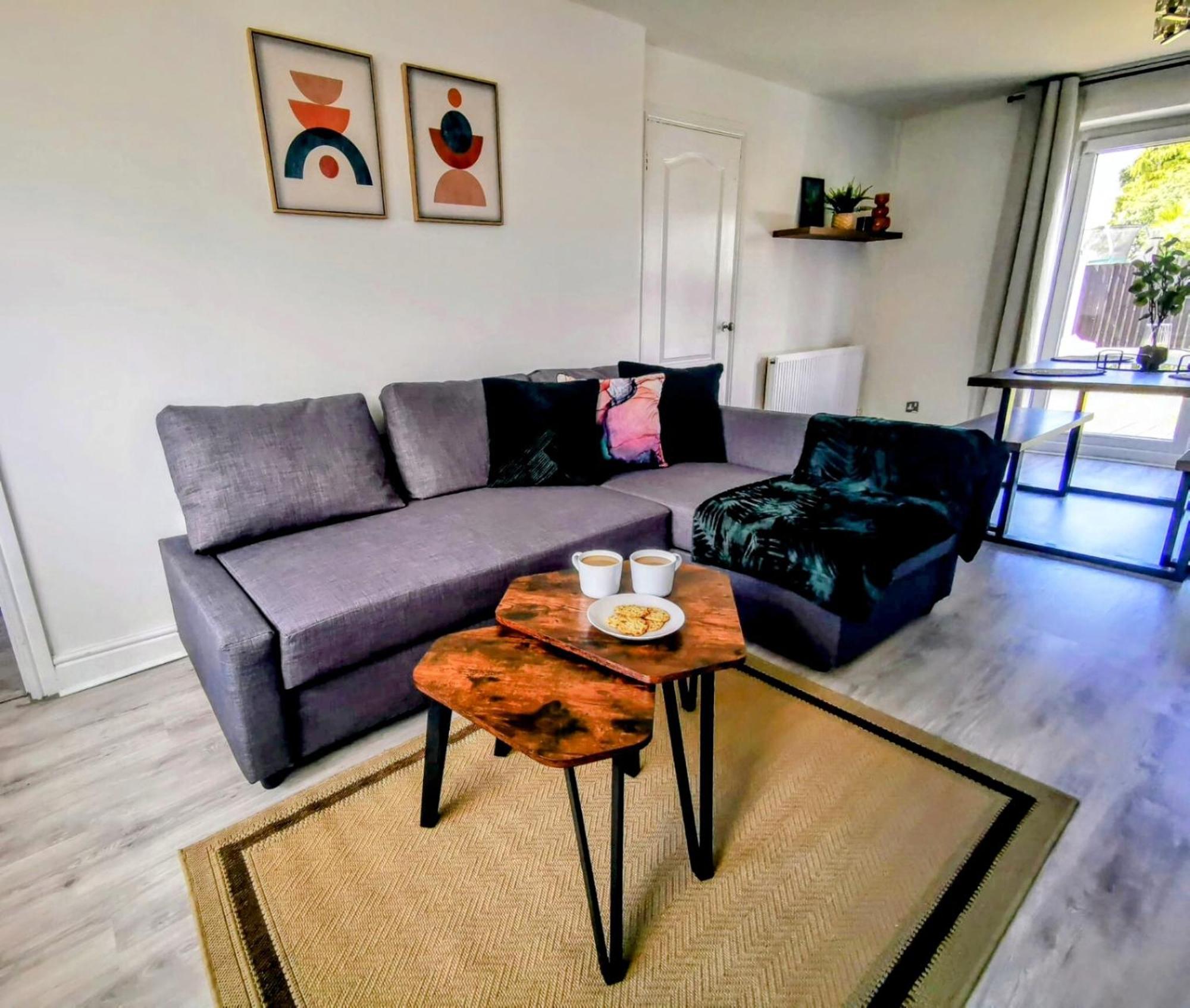 No 7 - Bright, Spacious 3 Bed Home With Parking & Wifi Huyton Exterior foto