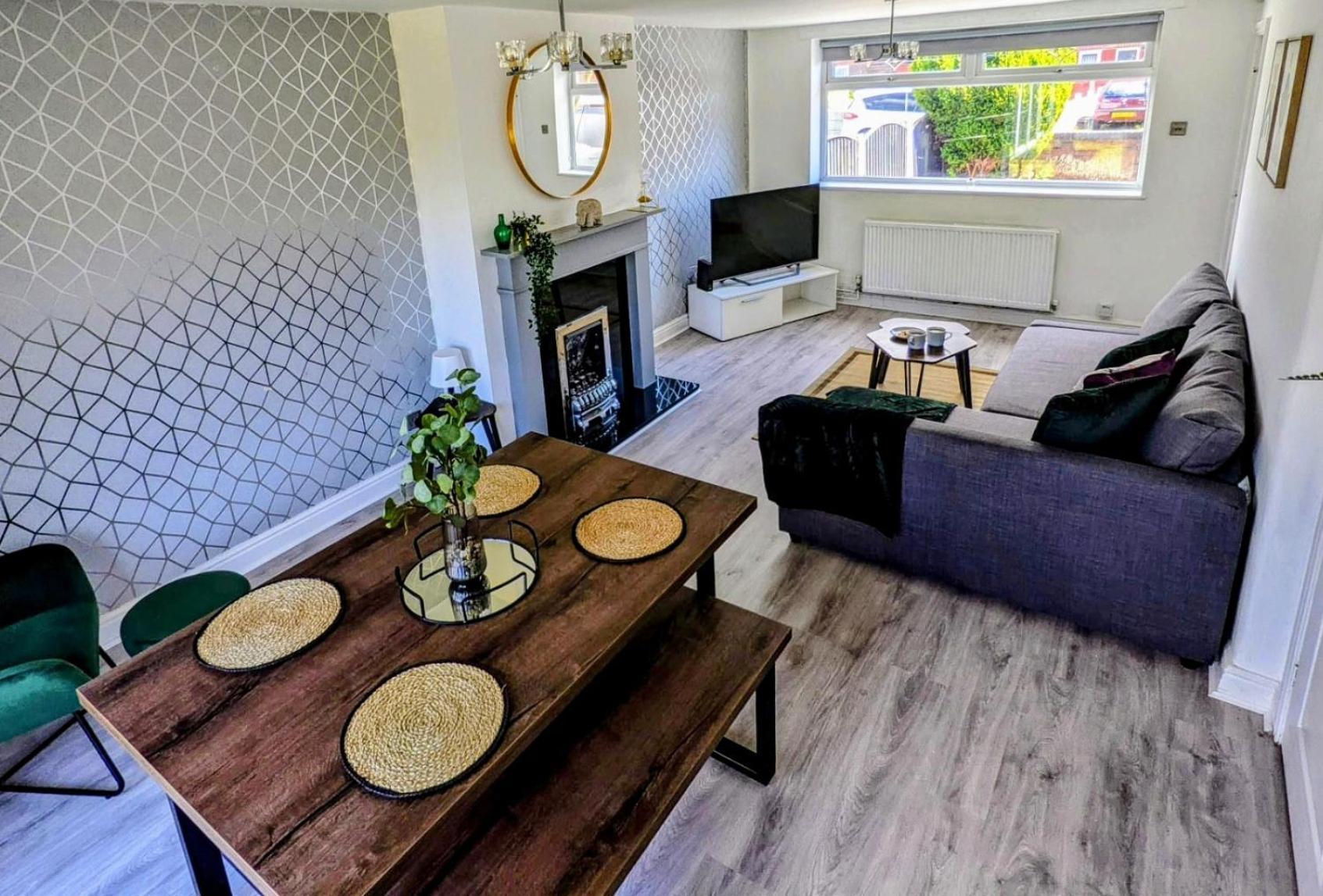 No 7 - Bright, Spacious 3 Bed Home With Parking & Wifi Huyton Exterior foto